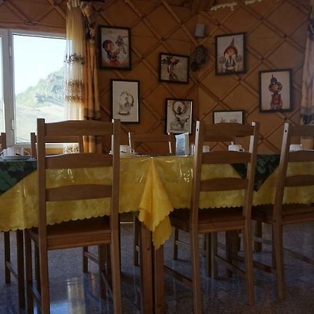 מלון Nalayh My Mongolia Eco Ger Camp מראה חיצוני תמונה