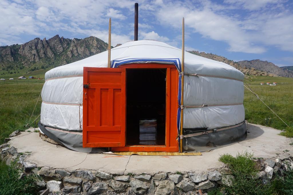 מלון Nalayh My Mongolia Eco Ger Camp מראה חיצוני תמונה
