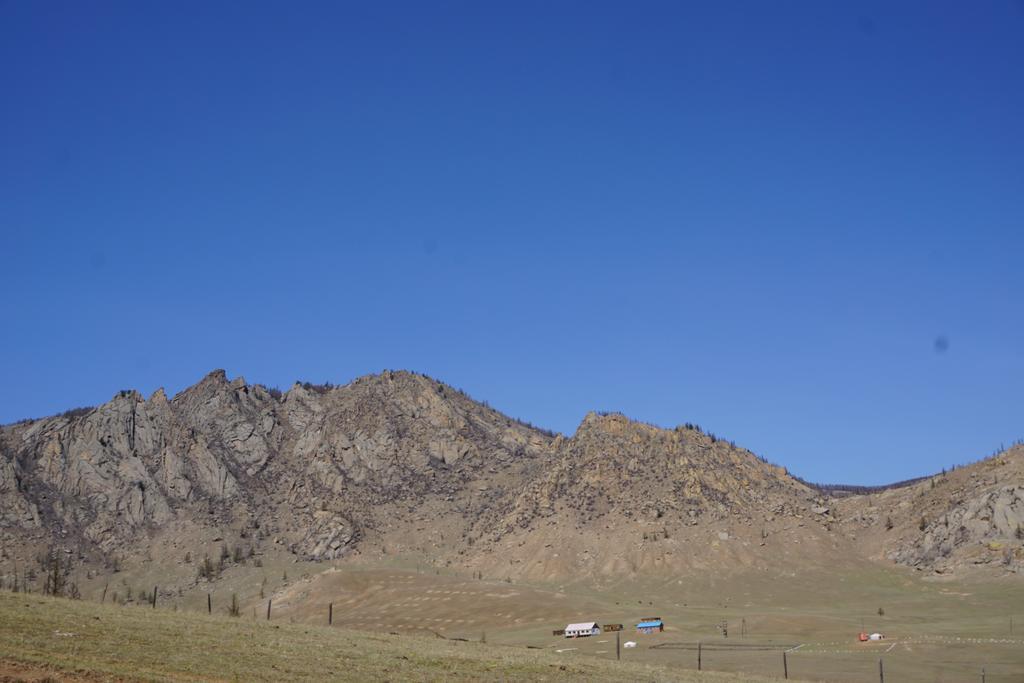 מלון Nalayh My Mongolia Eco Ger Camp מראה חיצוני תמונה