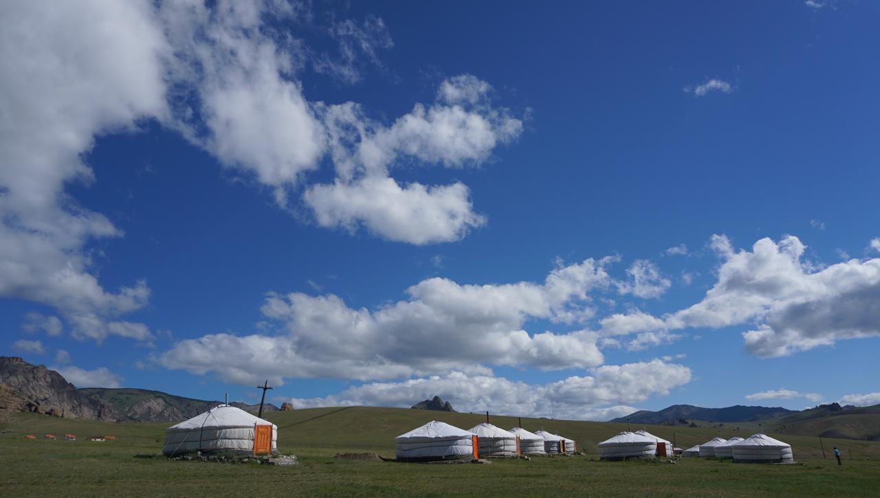 מלון Nalayh My Mongolia Eco Ger Camp מראה חיצוני תמונה